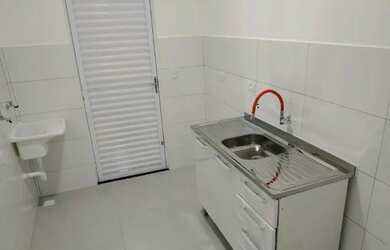 Imagem: A casa em condomínio possui 1 Dormitório, 1 Banheiro e 1 Vaga