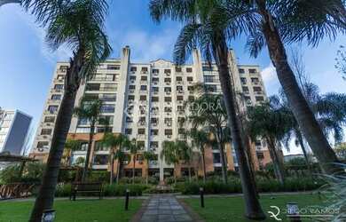 Imagem: O apartamento possui 3 Dormitórios, 1 Banheiro, 2 Vagas na