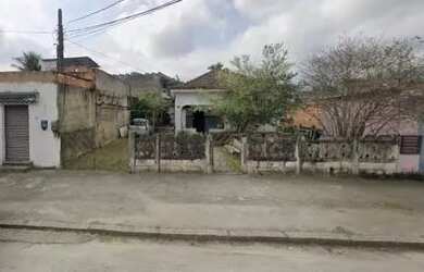 Imagem: O terreno possui 370m² de Área e está localizado em Campo