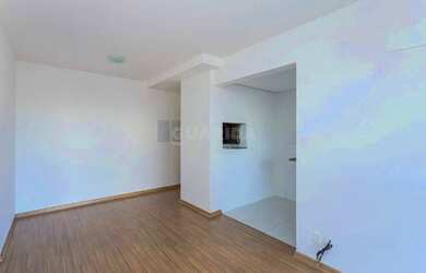 Imagem 4: Apartamento com 2 dormitórios, sendo 1 suíte, no bairro Passo d`Areia