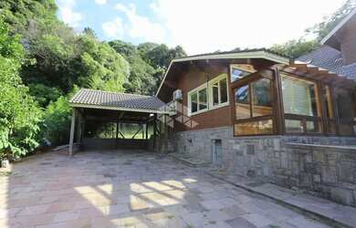 Imagem 8: Casa 340m², 3 dormitórios, em Canela, a 3 minutos da Igreja de Pedra