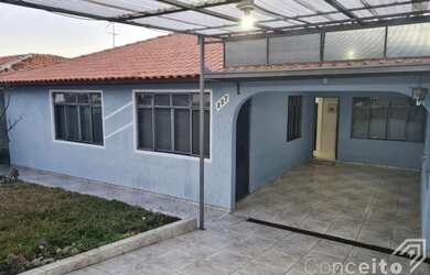 Imagem: A casa em condomínio possui 4 Dormitórios, 3 Banheiros, 2