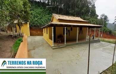 Imagem 8: Sitio em Crucilândia/MG, com nascente e lagoa, casa nova grande ótimo...