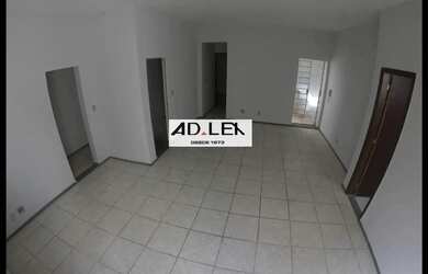 Imagem: O apartamento possui 3 Dormitórios, 2 Banheiros, 100m² de