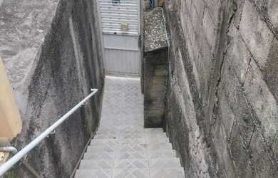 Imagem: A casa possui 1 Dormitório, 1 Banheiro, 70m² de Área e Área