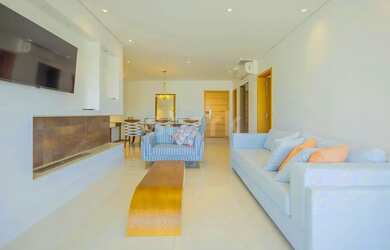 Imagem: O apartamento possui 3 Dormitórios, 4 Banheiros, 2 Vagas na