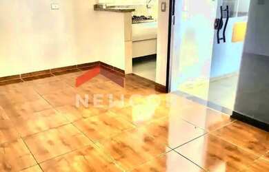 Imagem: A casa possui 3 Dormitórios, 1 Banheiro, 2 Vagas na garagem