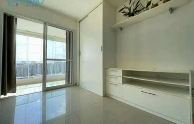 Imagem: O apartamento possui 1 Dormitório, 1 Banheiro, 1 Vaga na garagem