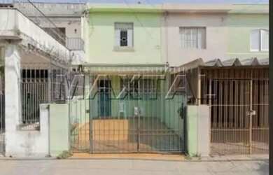 Imagem: A casa possui 2 Dormitórios, 1 Banheiro, 1 Vaga na garagem