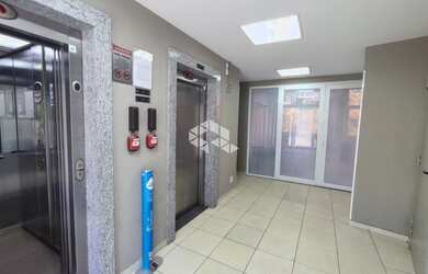 Imagem 16: PORTO ALEGRE - Apartamento Padrão - Azenha