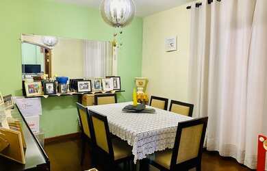 Imagem 8: Maravilhoso sobrado seguro e ensolarado. Arquitetura atemporal