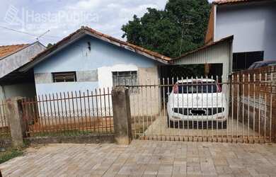Imagem: A casa possui 1 Dormitório, 1 Banheiro, 38m² de Área e está