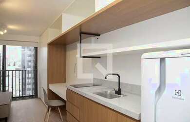 Imagem: O studio possui 1 Dormitório, 1 Banheiro, 24m² de Área e