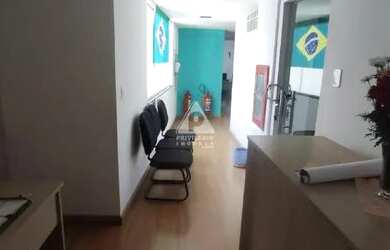 Imagem: O depósito possui 1 Vaga na garagem, m² de Área e está