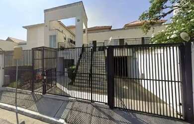 Imagem: A casa em condomínio possui 2 Dormitórios, 1 Banheiro, 2 Vagas