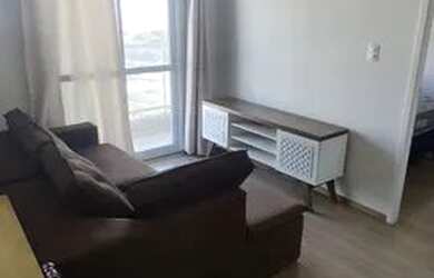 Imagem: O apartamento possui 1 Dormitório, 1 Banheiro, 1 Vaga na garagem