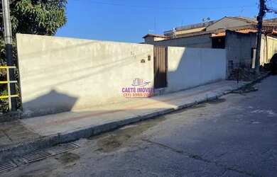 Imagem: A casa possui 3 Dormitórios, 1 Banheiro, 70m² de Área e