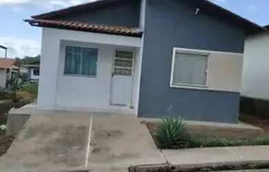 Imagem: A casa possui 3 Dormitórios, 1 Banheiro e 10m² de Área e