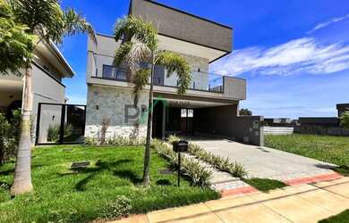 Imagem: A casa em condomínio possui 4 Dormitórios, 5 Banheiros, 4