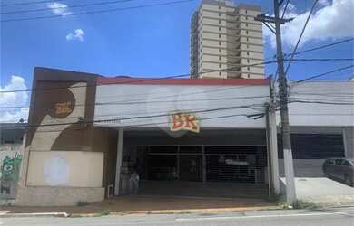 Imagem: O depósito possui 5 Vagas na garagem, 1.431m² de Área e