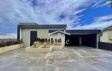 Imagem: A casa em condomínio possui 4 Dormitórios, 5 Banheiros, 4