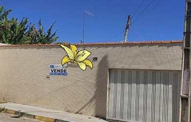 Imagem 1: Vendo no Arapoangas. 200m² de Área, 2 Banheirose3 Dormitórios