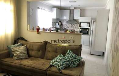 Imagem: A casa possui 4 Dormitórios, 2 Banheiros, 2 Vagas na garagem