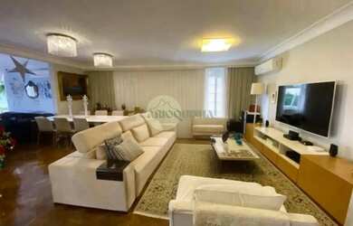 Imagem: O apartamento possui 5 Dormitórios, 5 Banheiros, 2 Vagas na