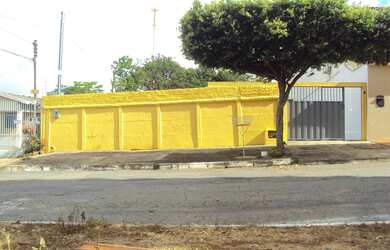 Imagem: O terreno possui 390m² de Área e está localizado em Serrinha