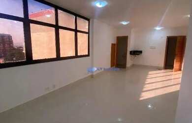 Imagem: O depósito possui 2 Vagas na garagem, 57m² de Área e está