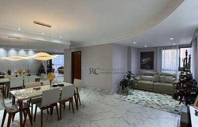 Imagem: O apartamento possui 4 Dormitórios, 5 Banheiros, 3 Vagas na