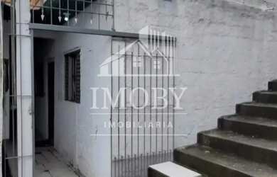 Imagem: A casa possui 2 Dormitórios, 1 Banheiro, 1 Vaga na garagem