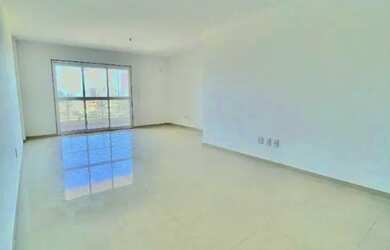 Imagem 9: Apartamento à Venda na Granja dos Cavaleiros Macaé/RJ 3 Dormitórios...