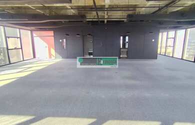 Imagem 1: Conjunto à Venda na Av. Paulista - Em Frente ao Metrô Trianon-MASP