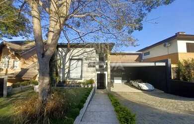 Imagem 2: Casa no Residencial 10 com 3 suítes e 6 banheiros, 490m²