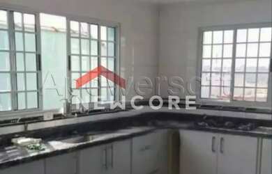 Imagem: A casa possui 3 Dormitórios, 4 Banheiros, 5 Vagas na garagem