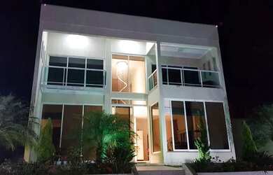 Imagem 11: Maravilhosa casa à venda com excelente localização no bairro