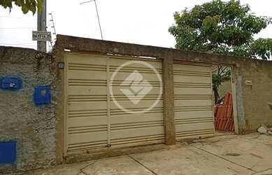 Imagem: A casa possui 3 Dormitórios, 1 Banheiro, 57m² de Área e