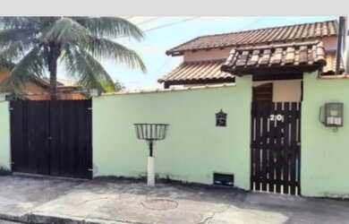 Imagem: A casa possui 1 Dormitório, Acomodam 6 pessoas, 1 Vaga na garagem