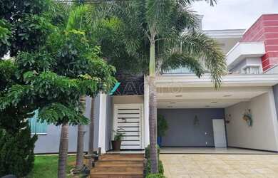 Imagem: A casa em condomínio possui 3 Dormitórios, 4 Banheiros, 4