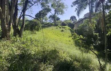 Imagem: O terreno possui 1.094m² de Área e está localizado em Guararema