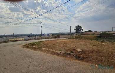 Imagem: O terreno possui 293m² de Área e está localizado em Cuiabá