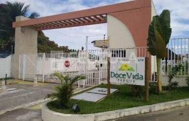 Imagem: A casa em condomínio possui 2 Dormitórios, 1 Banheiro, 2 Vagas