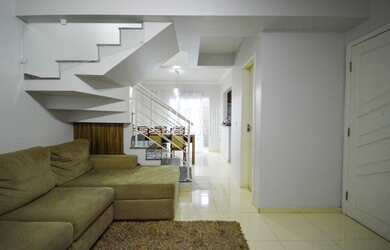 Imagem: A casa em condomínio possui 3 Dormitórios, 4 Banheiros, 3