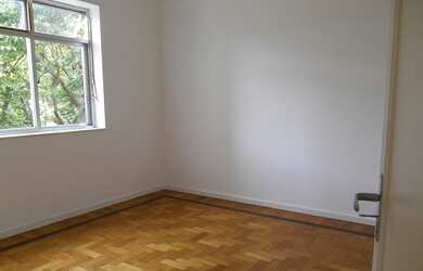 Imagem: O apartamento à venda possui 2 Dormitórios, 1 Banheiro e 50m²