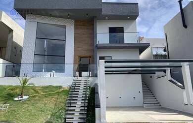 Imagem: A casa em condomínio possui 3 Dormitórios, 4 Banheiros, 4