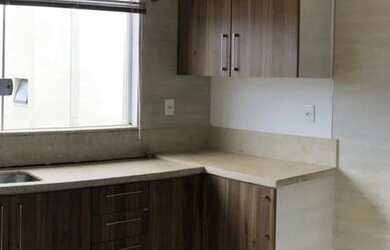 Imagem 7: Casa a venda em bairro nobre