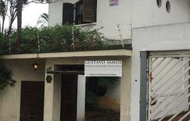 Imagem: A casa possui 3 Dormitórios, 1 Banheiro, 3 Vagas na garagem