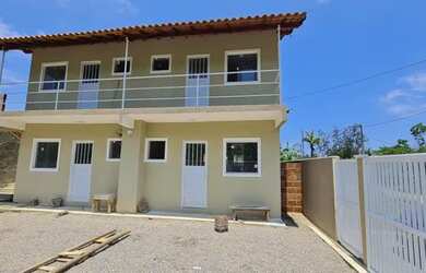 Imagem: A casa em condomínio possui 1 Dormitório, 1 Banheiro, 1 Vaga