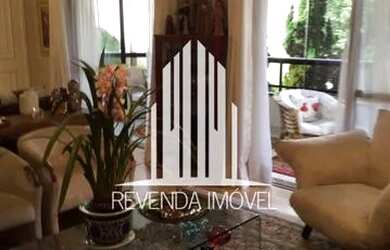 Imagem: O apartamento possui 4 Dormitórios, 4 Banheiros, 3 Vagas na